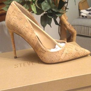 Steve Madden Pump